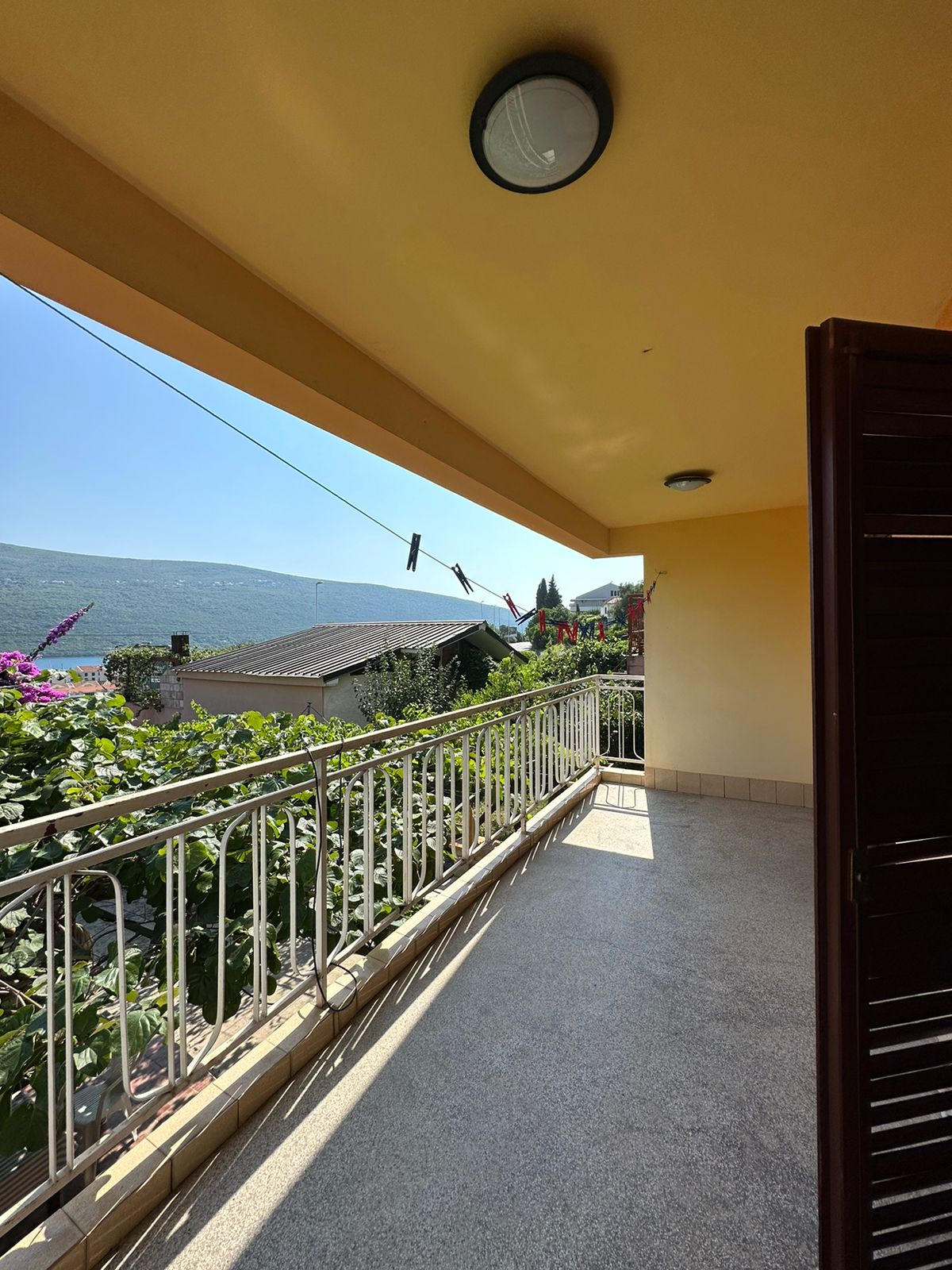 Image of House - 3 Bedrooms - 2 Bathrooms for Sale in Herceg-Novi-Djenovici-Montenegro, Image 1